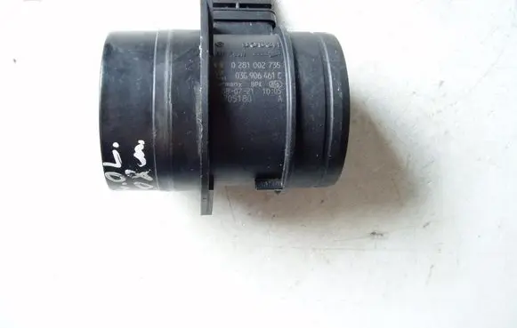 Volkswagen Tiguan Mass air flow meter 0281002735 03G906461C