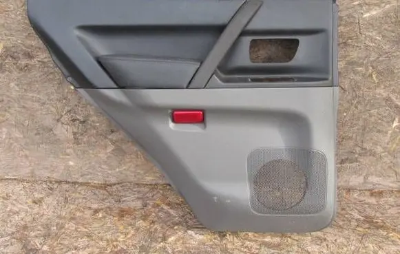 Mitsubishi Pajero Coupe rear side trim panel 