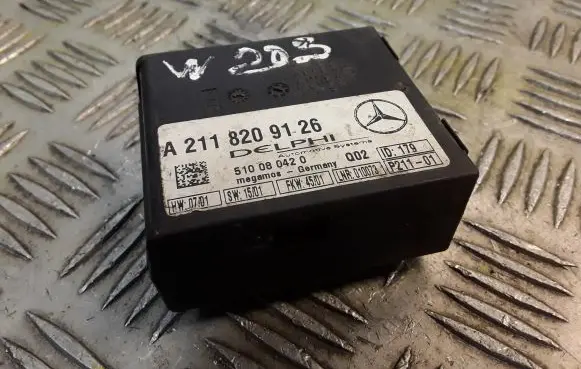 Mercedes-Benz E W211 Alarm control unit/module 2118209126 A2118209126