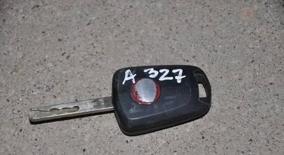 Opel Vectra C Ignition key/card 