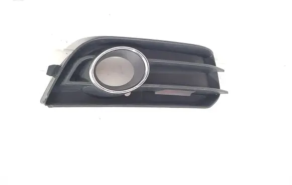 Audi A1 Front grill 8X0807682A