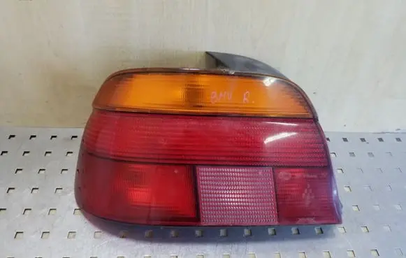 BMW 5 E39 Rear/tail lights 8358031