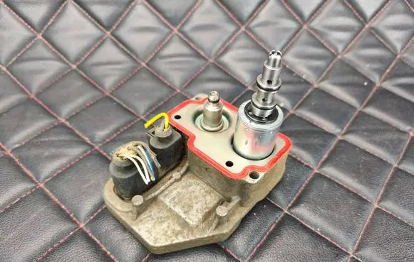 Land Rover Freelander 2 - LR2 Torque split ecu control unit/module 5WP3350106 11080901