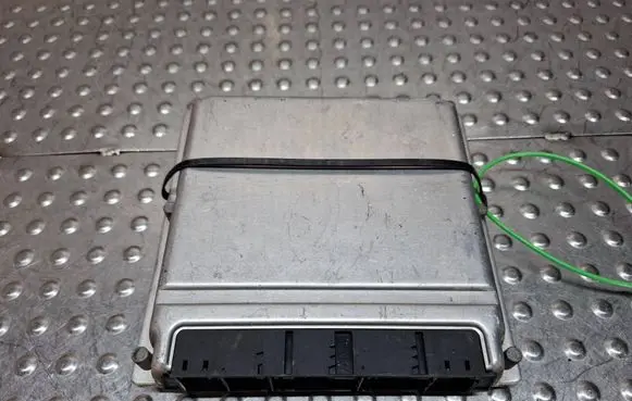 Mercedes-Benz C W203 Engine control unit/module ECU S18031729 A6111532479 0281010528