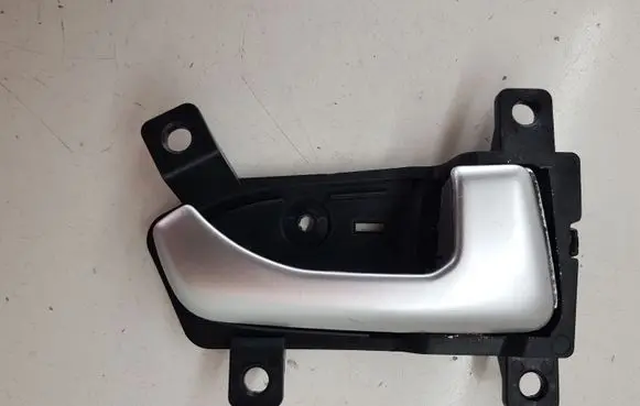 KIA Sportage Front door interior handle 826203U000