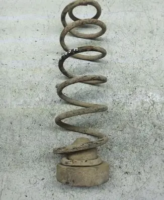Volkswagen Golf IV Rear coil spring