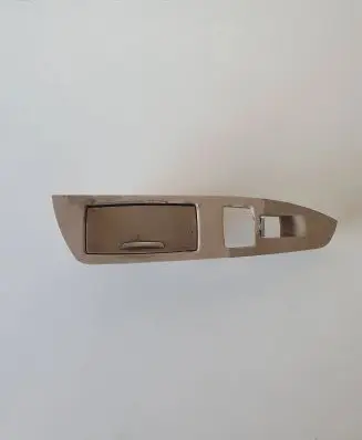 BMW 7 F01 F02 F03 F04 Rear door ashtray 9153397 81833008