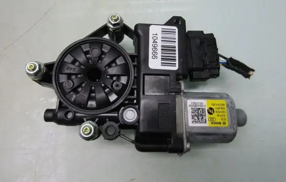 KIA Stonic Front door window regulator motor 82460H8010 1137328994