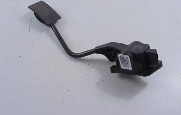 Citroen C5 Accelerator pedal position sensor 9686212980