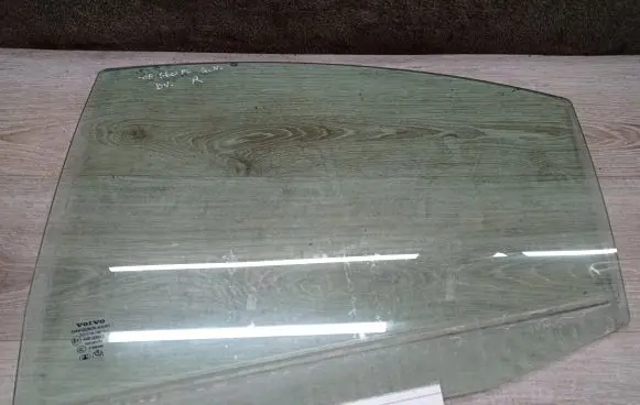Volvo S60 Rear door window glass 43R00043