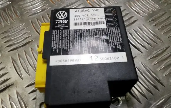 Volkswagen PASSAT B6 Airbag control unit/module 3C0909605M