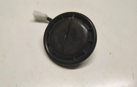 Headlight/headlamp dust cover