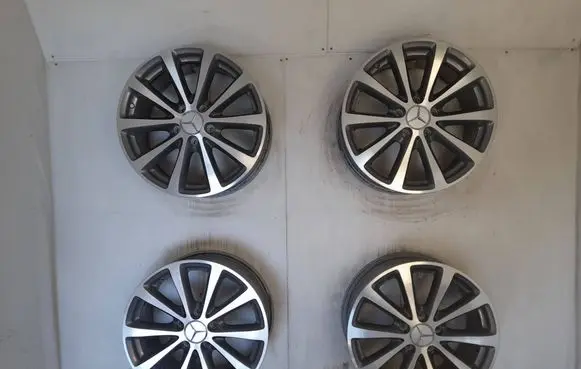Mercedes-Benz E AMG W213 R17 alloy rim A2134011300