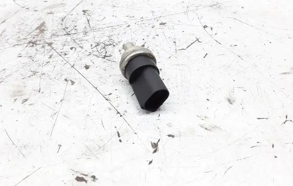 Volkswagen PASSAT B5.5 Coolant temperature sensor 269416