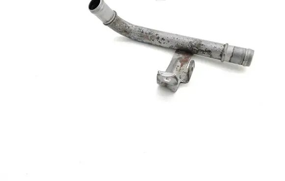 Volkswagen Touareg I Engine coolant pipe/hose