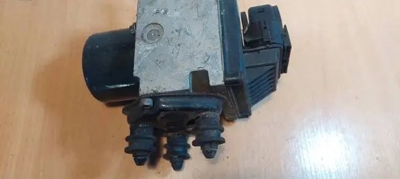 Volkswagen PASSAT B6 ABS Pump 3C0614109 16420301A 16420501