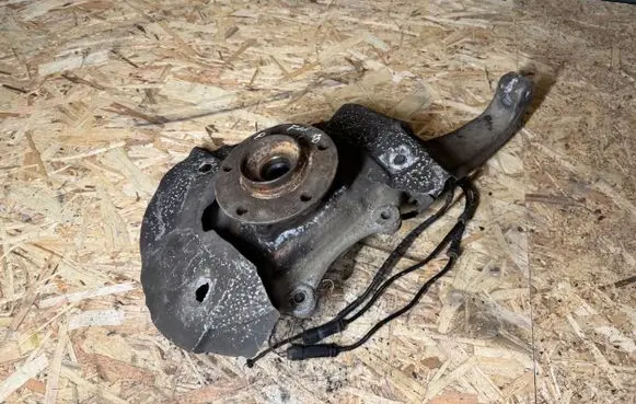 BMW 5 F10 F11 Front wheel hub spindle knuckle 31216777751 31206868480
