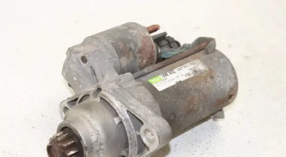 Volkswagen Golf VI Starter motor 02T911023T