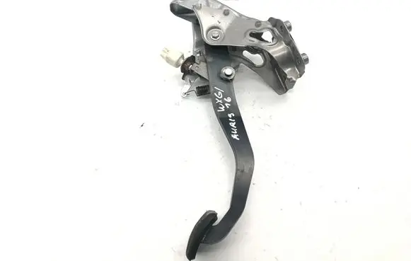 Toyota Auris E180 Brake pedal 8951047050