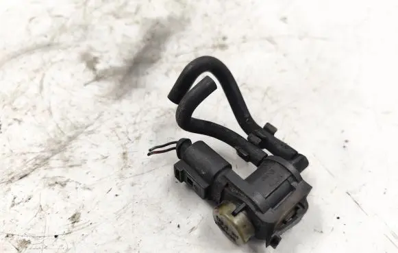 Audi A6 S6 C6 4F Turbo solenoid valve 1J0906283C