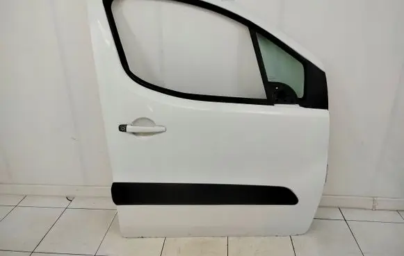 Peugeot Partner Front door 