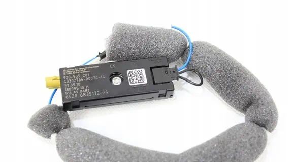 BMW 8 G14 Aerial antenna amplifier 6835172