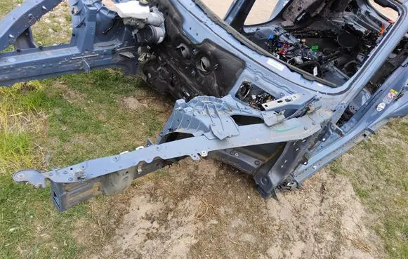 Audi e-tron Front quarter panel 
