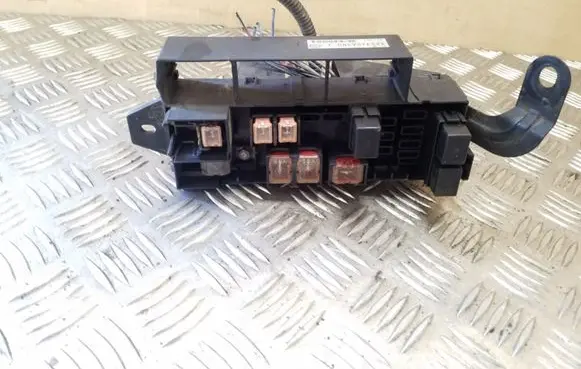 Subaru Forester SG Fuse module 82231SA300J