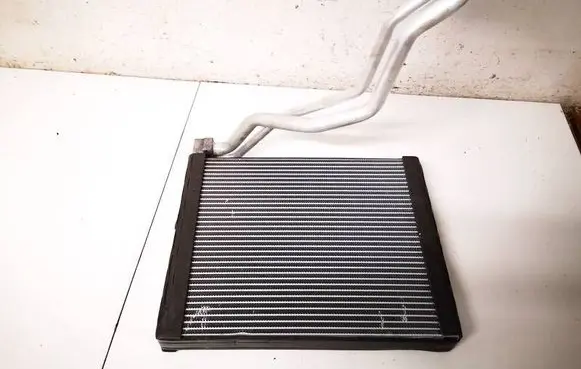 Tesla Model Y A/C cooling radiator (condenser) a50009s 2312120005