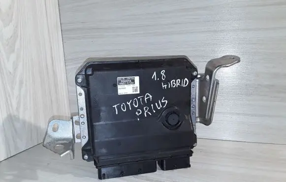 Toyota Prius (XW30) Engine control unit/module 2753007393 8966147280
