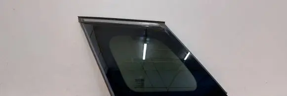 Land Rover Evoque I Rear side window 43R000073 E443R000073 DOT747M1240AS3