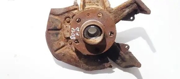 Volkswagen Golf IV Front wheel hub