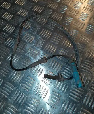 BMW 1 E81 E87 ABS brake wheel speed sensor 6908705