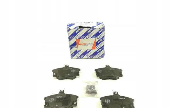 Alfa Romeo 145 - 146 Brake pads (front) 5896046