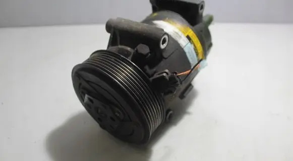Renault Scenic II - Grand scenic II Air conditioning (A/C) compressor (pump)