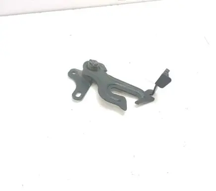 Engine bonnet (hood) release handle