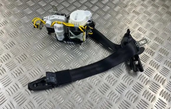 Audi A6 S6 C7 4G Front seatbelt 4G8857706E