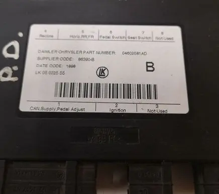 Chrysler Grand Voyager V Seat control module 86390B 04602581AD
