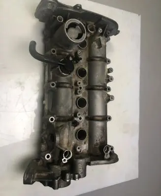 Volkswagen Polo Other cylinder head part 04E103479