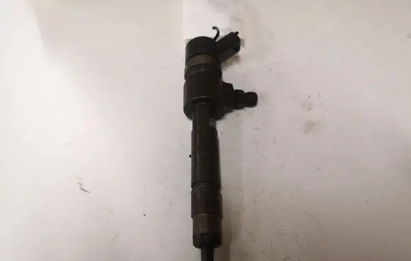 Opel Zafira B Fuel injector 0445110276