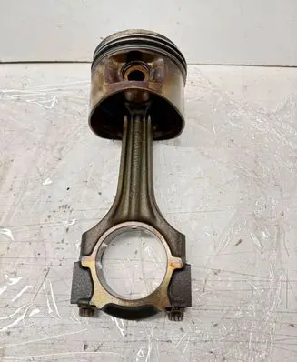 Mercedes-Benz E W124 Piston with connecting rod 1020302620 1030302419 A1020302620