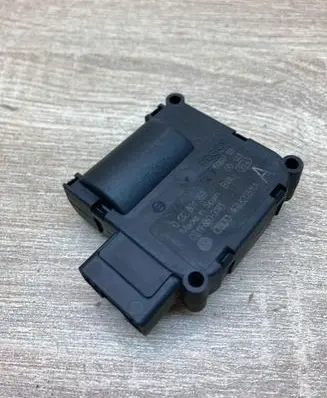 Audi A6 S6 C6 4F Air flap motor/actuator 4F0820511A 0132801359