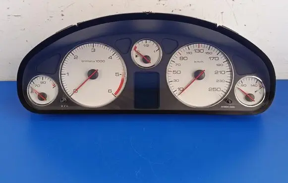 Speedometer (instrument cluster)
