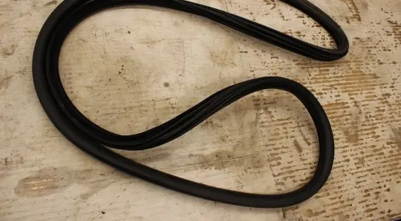 Peugeot 508 Rubber seal front coupe door 