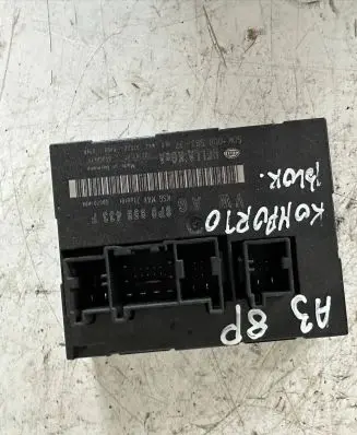 Audi A3 S3 8P Comfort/convenience module 8p0959433f 5DK00858337