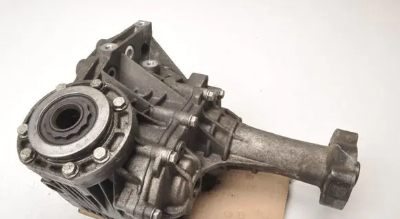 Opel Insignia A Rear gearbox reducer/haldex oil pump 55573146