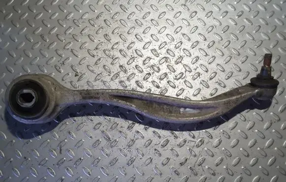 Mercedes-Benz GLK (X204) Front lower control arm/wishbone A2043308311 2043308311