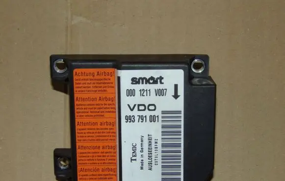 Smart ForTwo I Airbag control unit/module 0001211V007