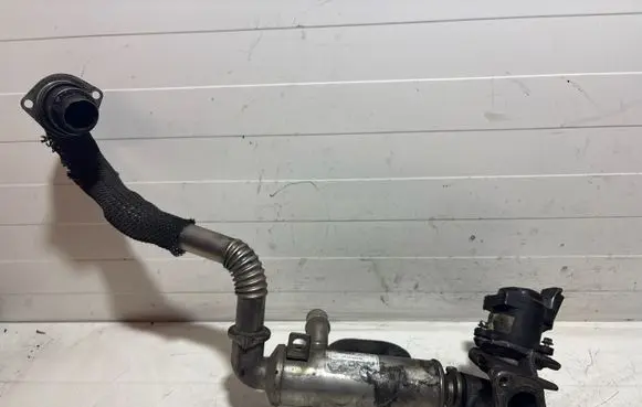 Peugeot 307 EGR valve cooler 9646762280 VP1U3H9P445BB 322010