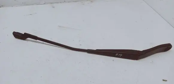 Volvo XC60 Front wiper blade arm 30753530